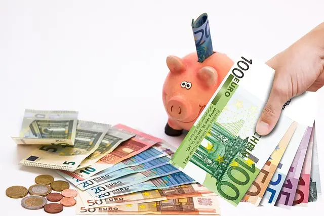 bank-loan-bank-money-texas-640x480-5152235.jpeg