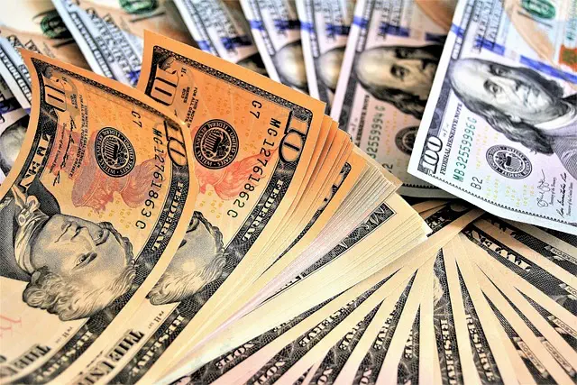bank-loan-bank-money-texas-640x480-87870287.jpeg