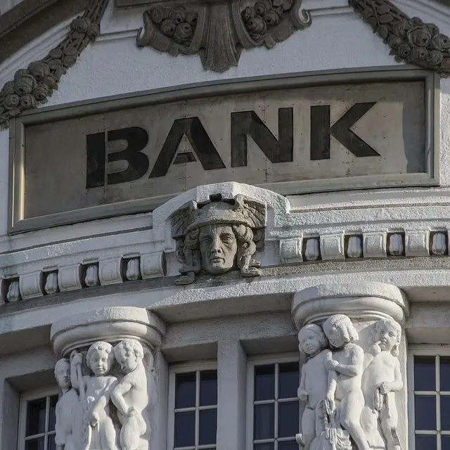 bank-loan-bank-money-texas-640x480-96876025.jpeg